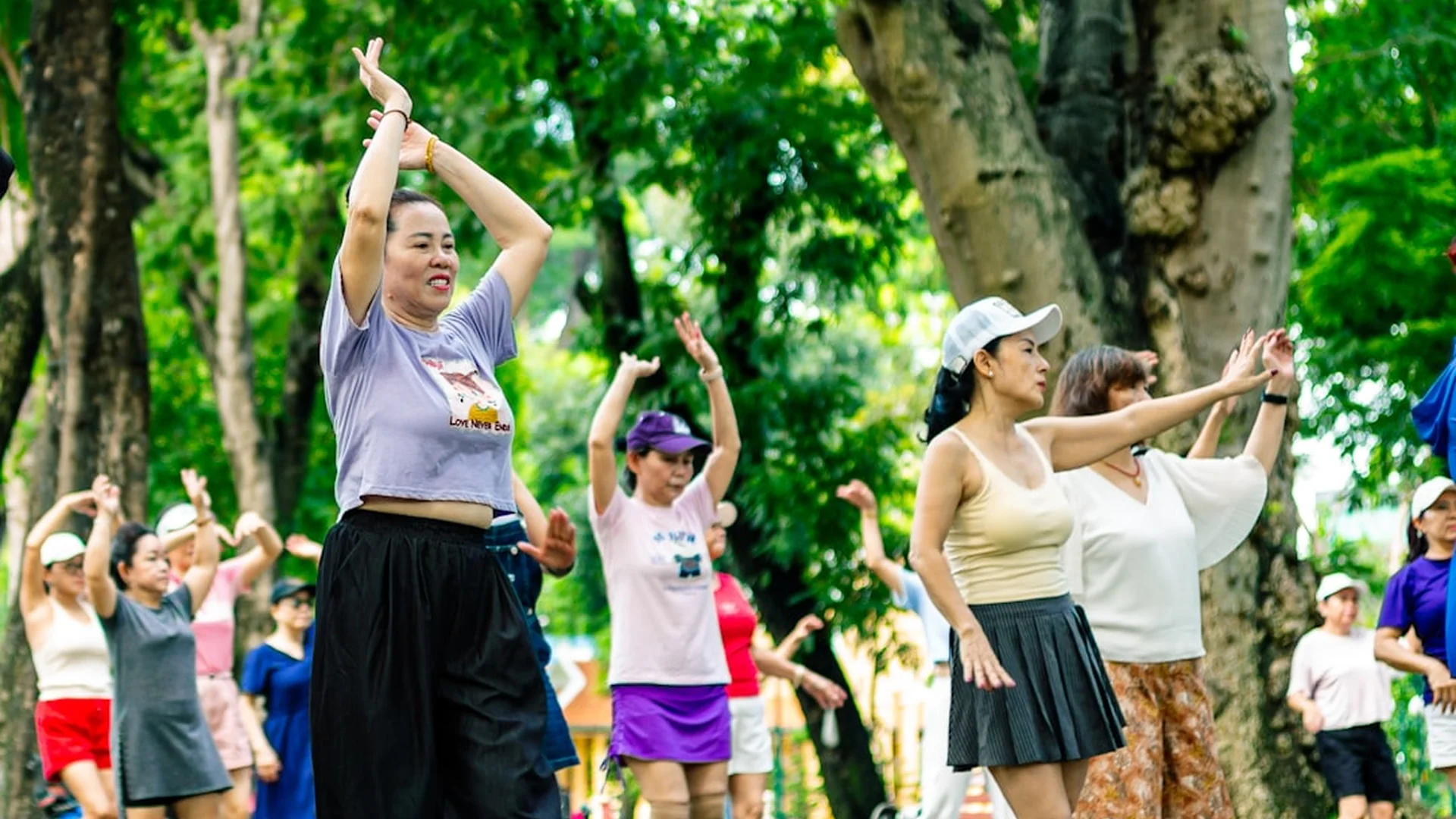 SBO Por Elas — mulheres em aula de condicionamento físico